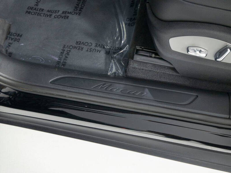 2025 Porsche Macan