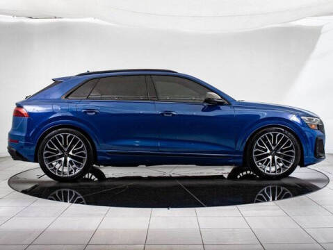 2024 Audi SQ8 4.0T quattro Premium Plus