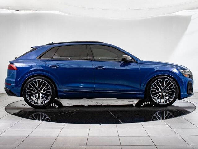 2024 Audi SQ8 4.0T quattro Premium Plus