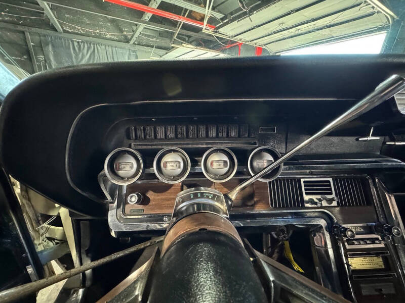 1965 Ford Thunderbird