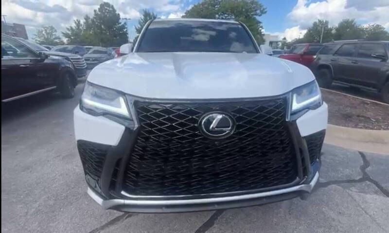 2025 Lexus LX 600 F SPORT Handling