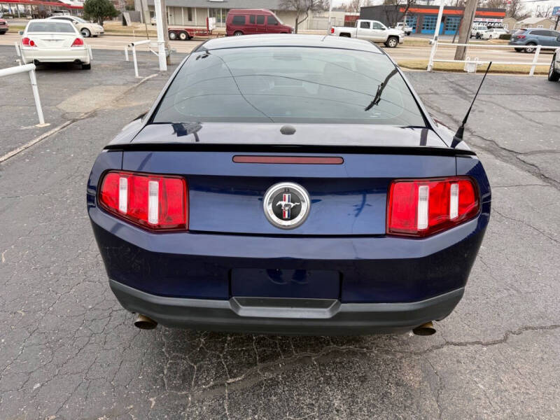 2011 Ford Mustang V6 Premium