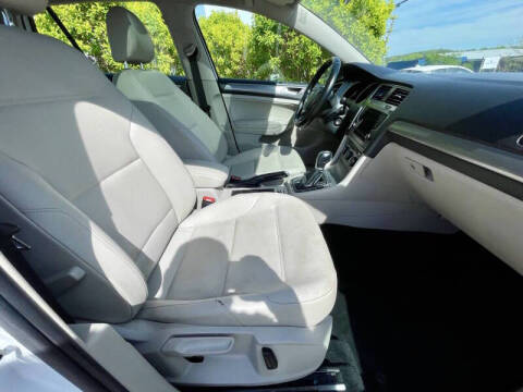 2015 Volkswagen Golf