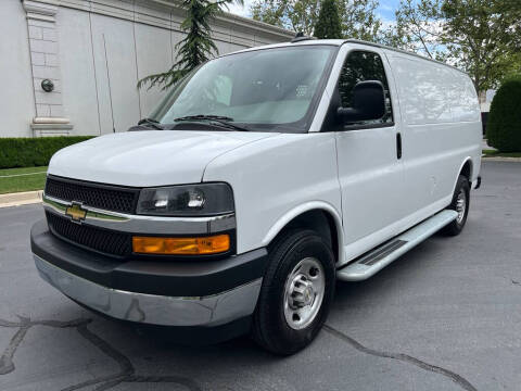 2024 Chevrolet Express 2500