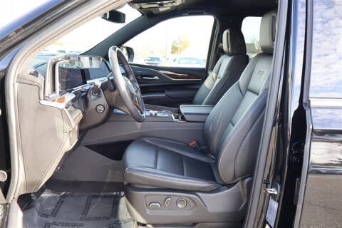 2024 Cadillac Escalade ESV Luxury