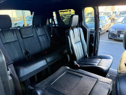 2017 Dodge Grand Caravan GT