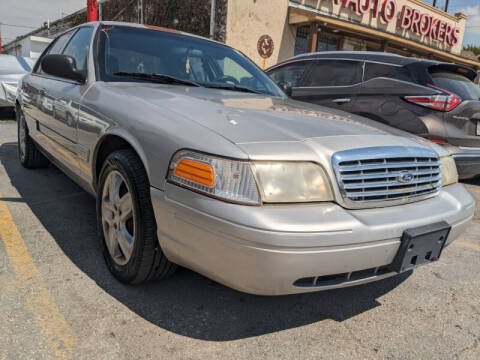 2007 Ford Crown Victoria for sale at USA Auto Brokers in Houston TX