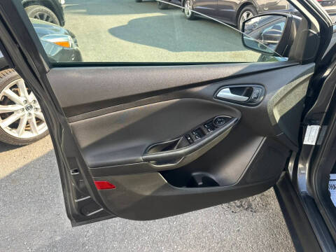 2016 Ford Focus SE