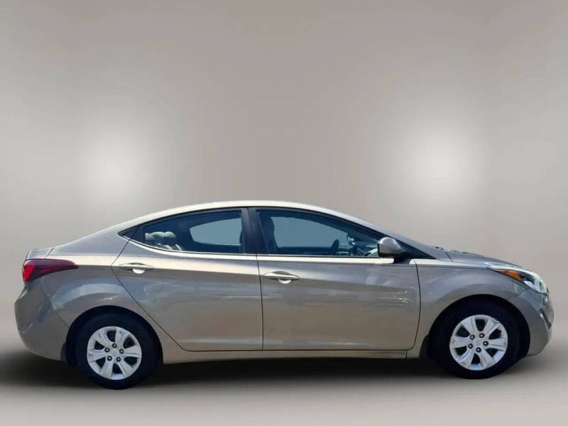 2016 Hyundai Elantra