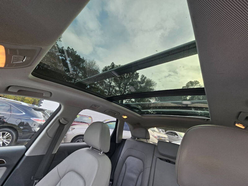 2015 Audi Q5 2.0T quattro Premium Plus