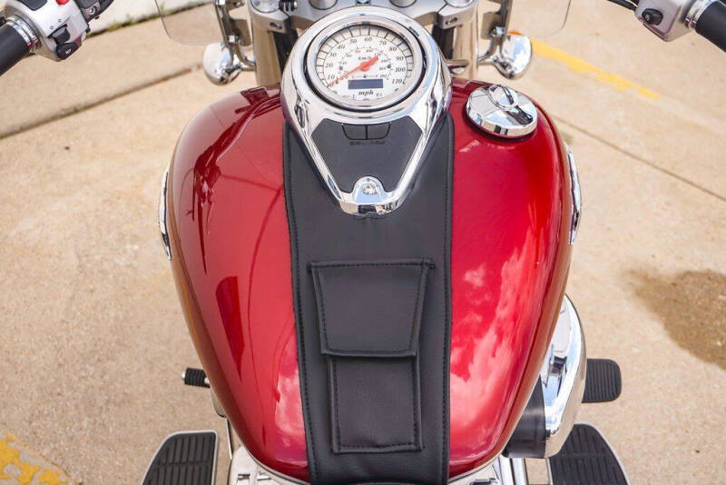 2008 Suzuki Boulevard