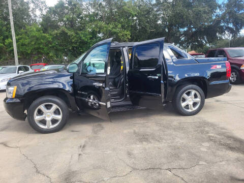 2012 Chevrolet Avalanche for sale at FAMILY AUTO BROKERS in Longwood FL