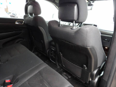 2017 Jeep Grand Cherokee Laredo E