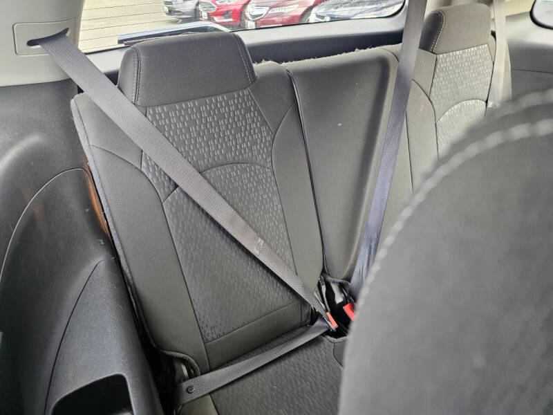 2016 GMC Acadia SLE-2