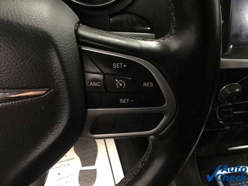 2017 Chrysler 300 C
