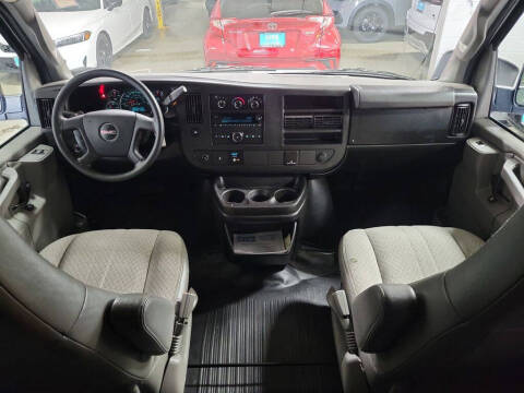 2017 GMC Savana 2500