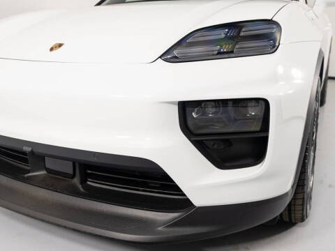 2024 Porsche Macan 4 Electric