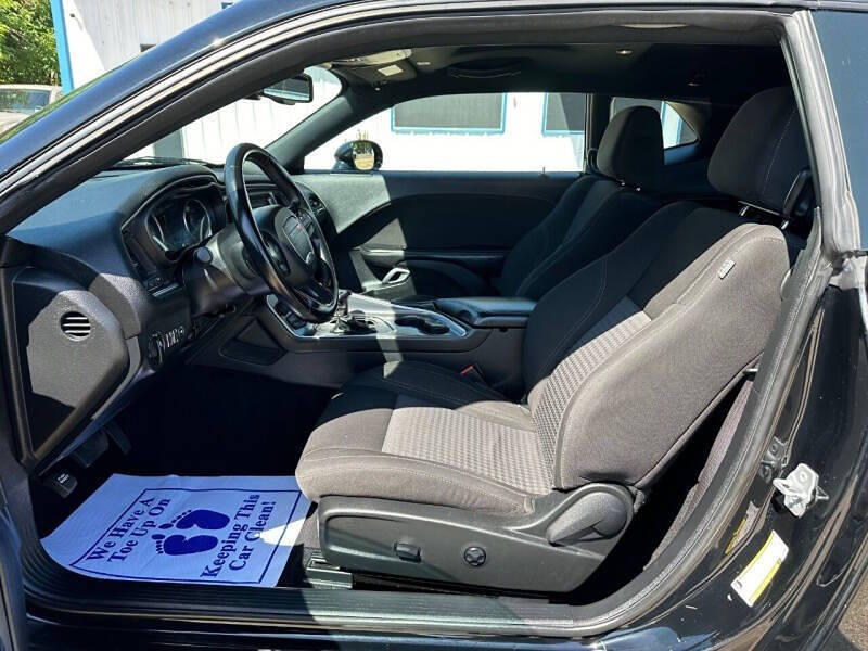 2020 Dodge Challenger SXT