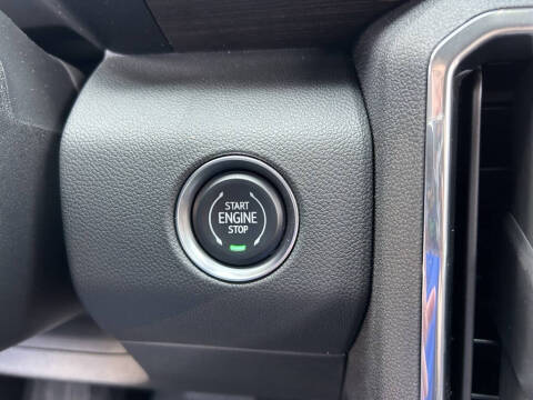 2025 GMC Acadia Denali