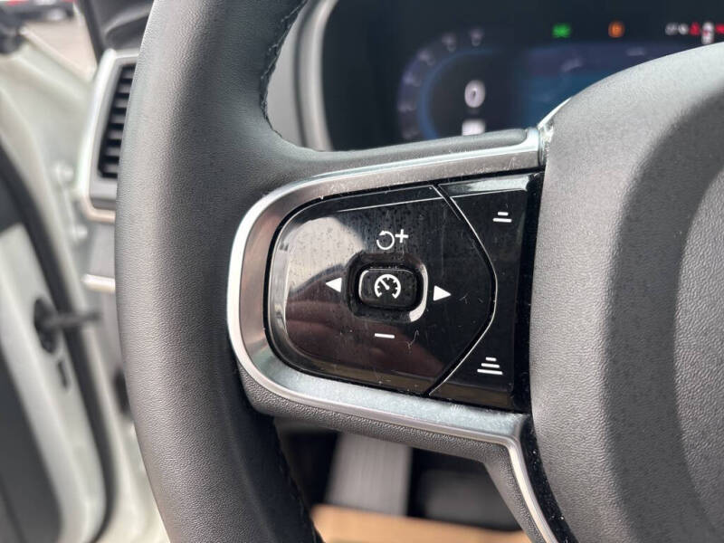 2024 Volvo XC90 Recharge T8 Ultimate Bright Theme 7P