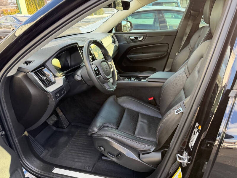 2021 Volvo XC60 T5 Inscription