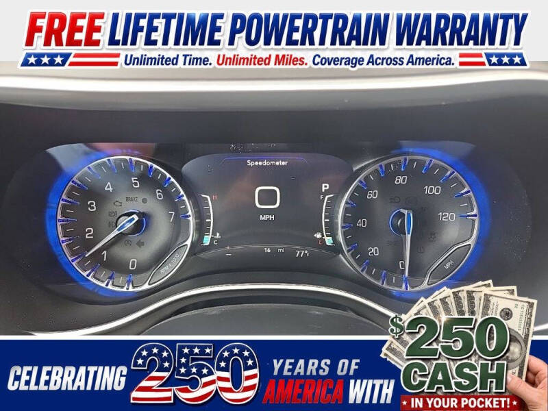 2027 Chrysler Pacifica Select