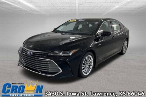2021 Toyota Avalon Hybrid for sale at Crown Automotive of Lawrence Kansas in Lawrence KS