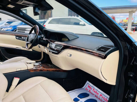 2013 Mercedes-Benz S-Class S 550 4MATIC