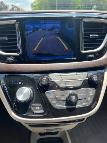 2017 Chrysler Pacifica Touring