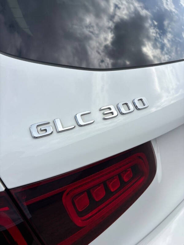 2021 Mercedes-Benz GLC GLC 300