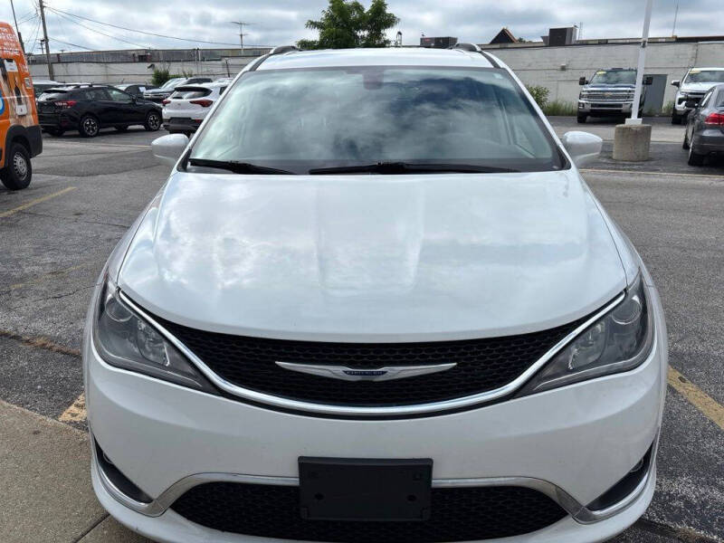 2019 Chrysler Pacifica Touring L