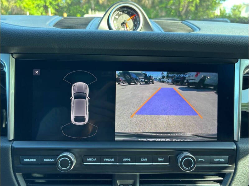 2020 Porsche Macan