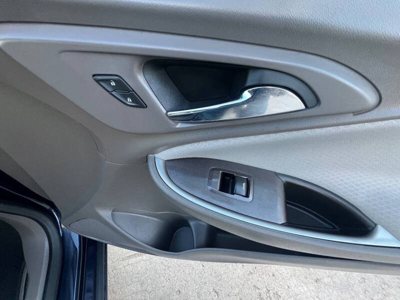 2017 Chevrolet Malibu LS