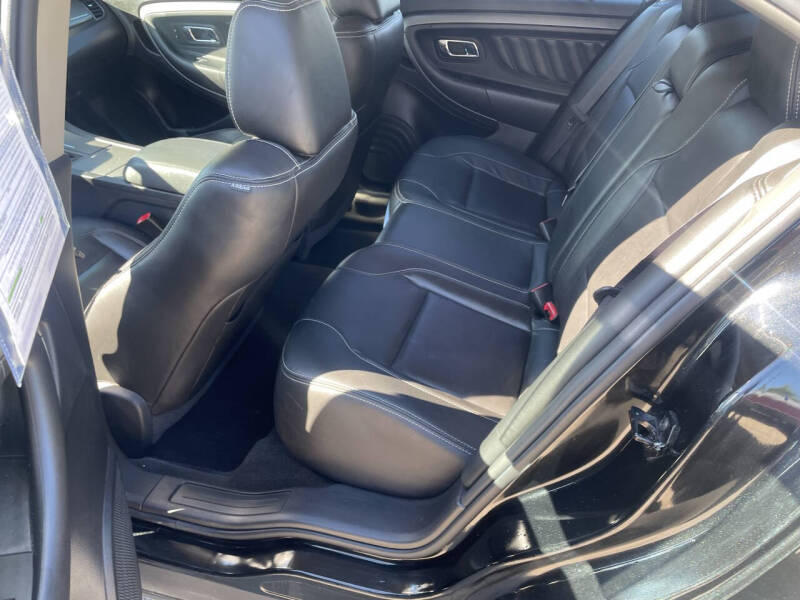 2012 Ford Taurus SEL - Photo 11