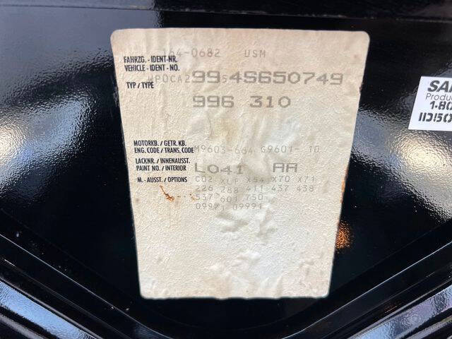 2004 Porsche 911 Carrera