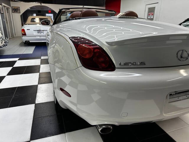 2004 Lexus SC 430