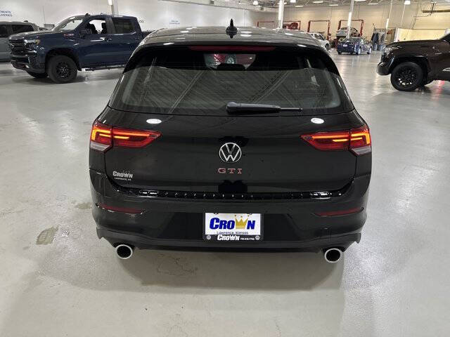 2025 Volkswagen Golf GTI SE