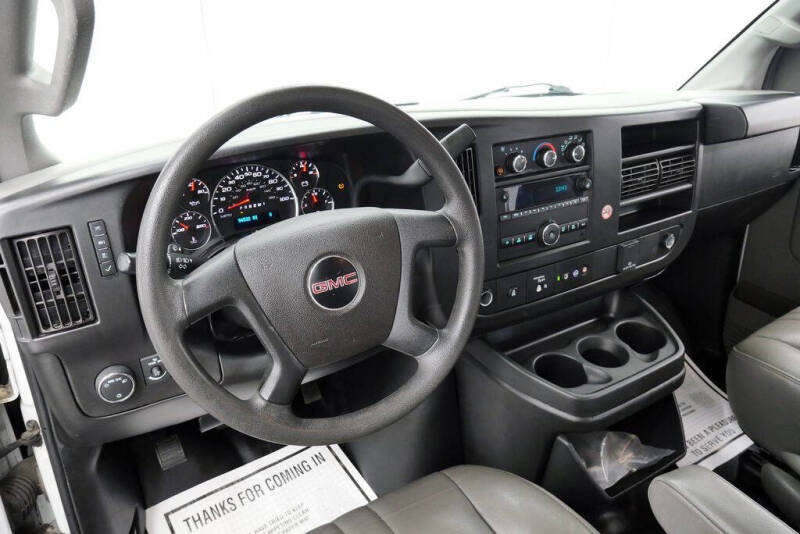 2022 GMC Savana 2500