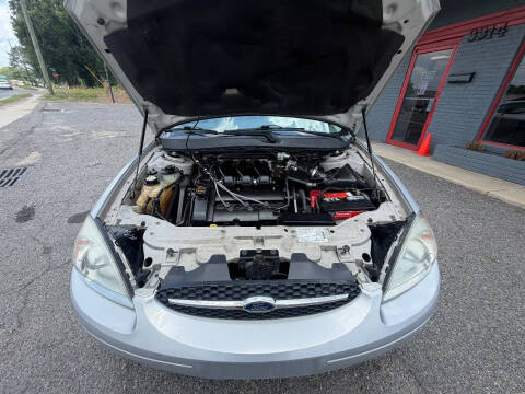 2003 Ford Taurus SEL Deluxe