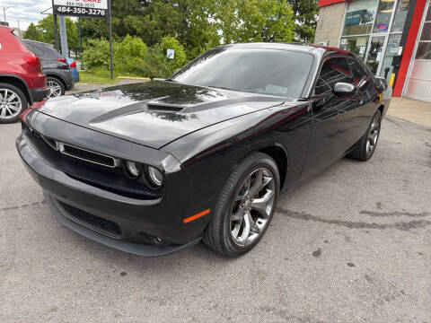 2017 Dodge Challenger SXT Plus