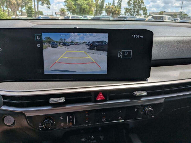 2024 Kia Sorento LX