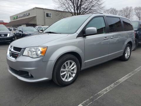 2018 Dodge Grand Caravan for sale at MIDWEST CAR SEARCH in Fridley MN