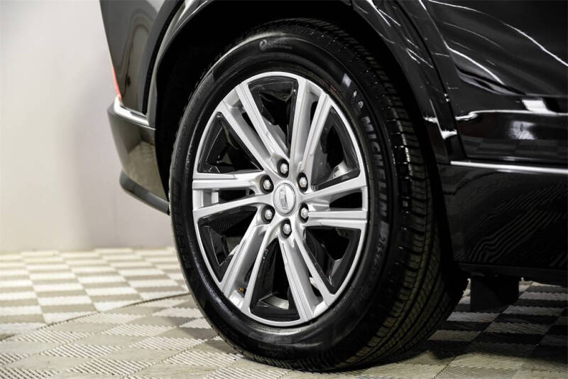 2024 Cadillac LYRIQ Tech