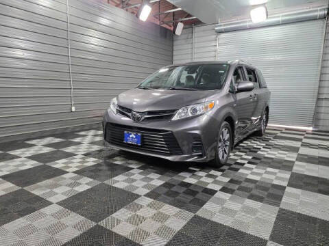 2020 Toyota Sienna LE 7-Passenger