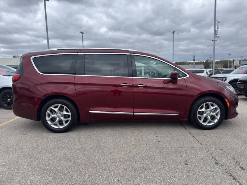 2019 Chrysler Pacifica Touring L Plus
