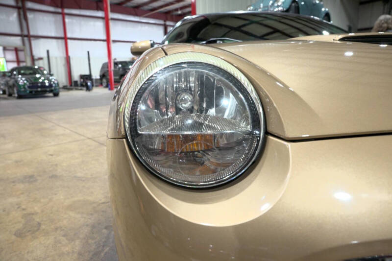 2005 Ford Thunderbird Deluxe