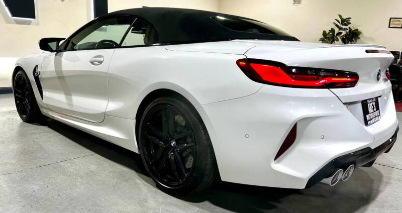 2020 BMW M8