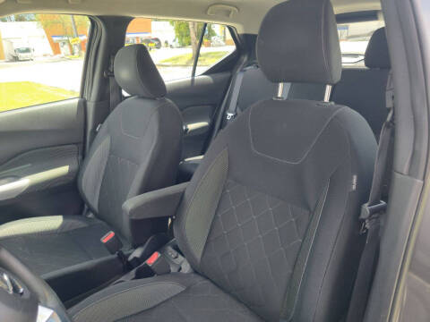 2019 Nissan Kicks SV