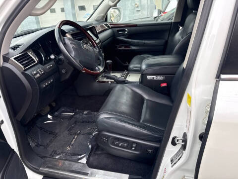 2015 Lexus LX 570