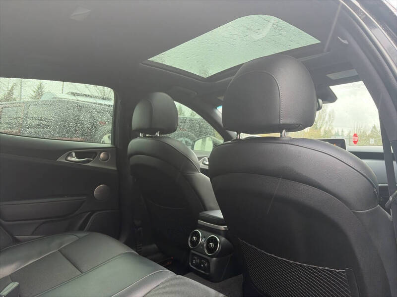 2019 Kia Stinger GT1